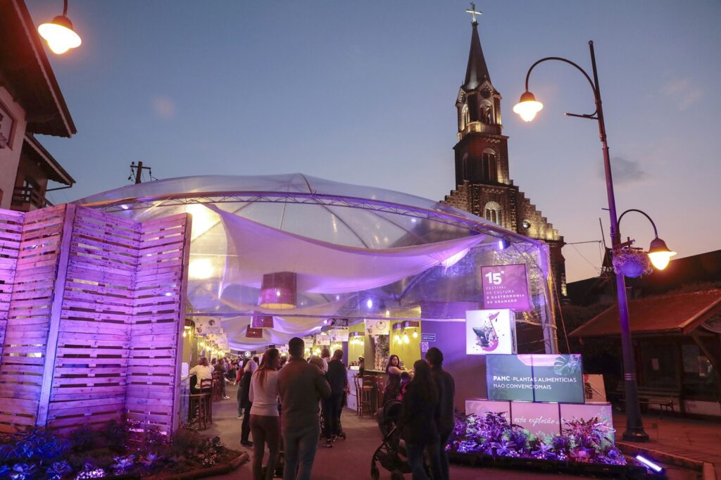 Corrida de Garçons, Festins, shows e comida de rua são as atrações do fim de semana em Gramado 1 15Gastronomia2023 2151 - Acontece Gramado