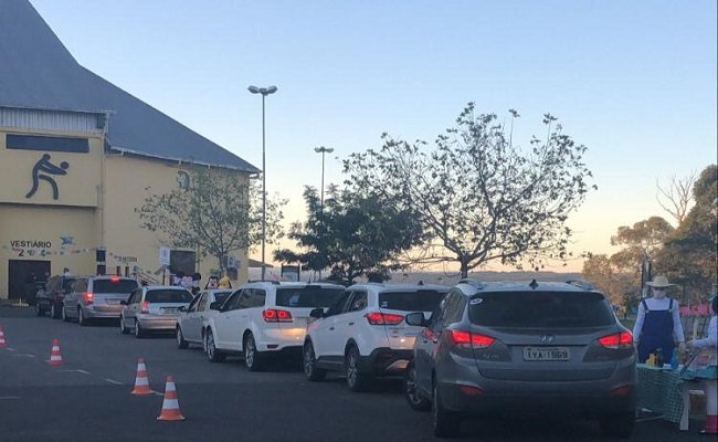 Arraiá Drive-in Solidário foi sucesso e ajudará 36 famílias 1 Arraia 2 - Acontece Gramado