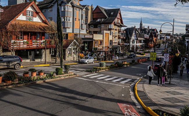 Avenida Borges Agora 1 - Acontece Gramado