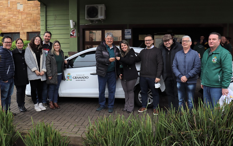 Prefeitura de Gramado entrega dois carros e equipamentos novos para a Secretaria da Saúde 1 Carros e equipamentos saude 1 - Acontece Gramado