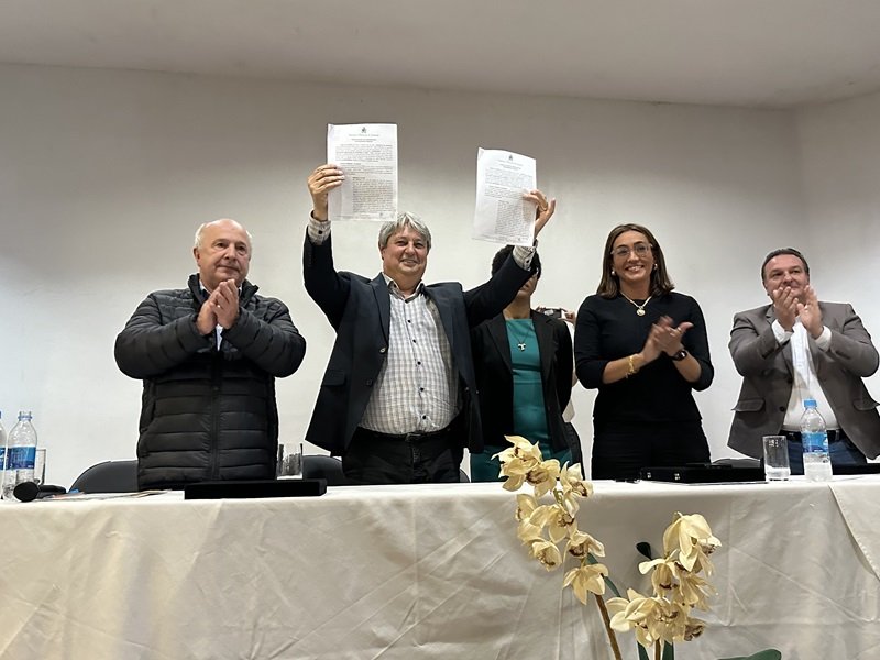 Prefeitura de Gramado formaliza a compra do Hospital Arcanjo São Miguel 1 Compra do hospital 1 - Acontece Gramado
