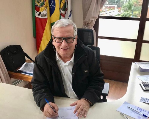 Prefeito Constatino Orsolin figura entre os três melhores avaliados em pesquisa Methodus 1 Constantino Orsolin - Acontece Gramado