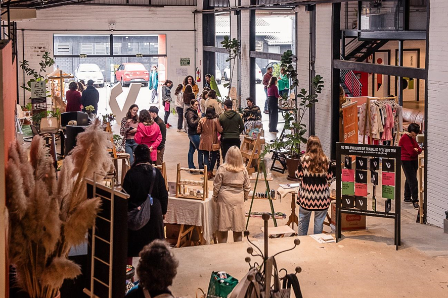 Feira Criativa com marcas, gastronomia e atrações culturais acontece sábado em Gramado 1 FEIRA Verso - Acontece Gramado