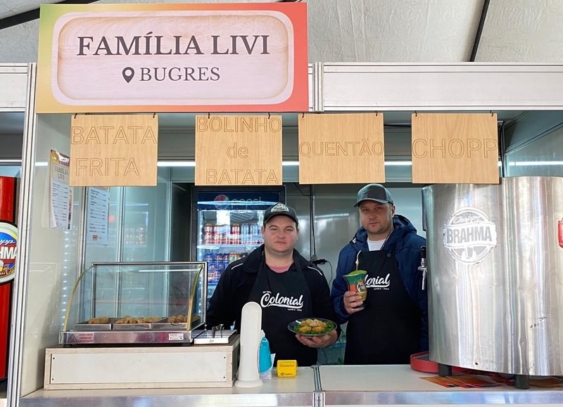 Festa Colonial de Canela segue até domingo (28). Conheça os protagonistas 9 Familia Livi - Acontece Gramado