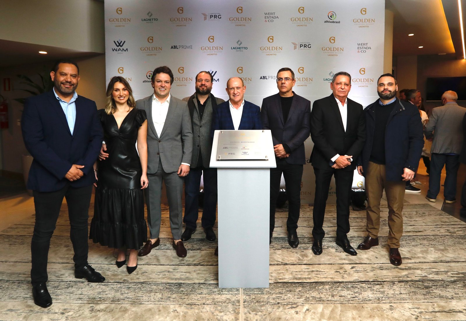 Fernando Fonseca Tais Munaretto Giovani Ghisleni Maiquel Dilly Plinio Ghisleni Ronald Spieker Waldo Palmerston e Andre Ladeira diretores do Grupo Golden scaled - Acontece Gramado