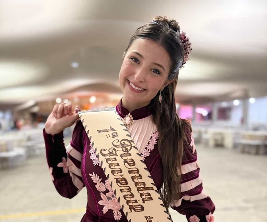 Gabriela Thoen Krause, de Gramado, é eleita 1ª Prenda Juvenil do Rio Grande do Sul 1 Gabriela - Acontece Gramado