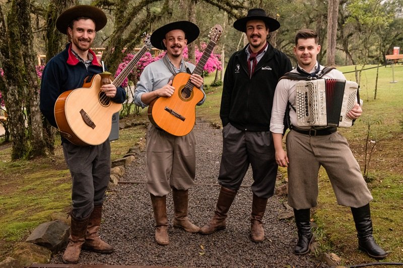Semana Farroupilha no Parque do Caracol tem descontos, música e roda de chimarrão 1 Grupo Retruco Parque do Caracol Creditos Cassio Brezolla - Acontece Gramado
