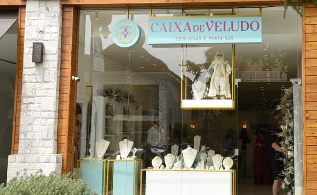 Caixa de Veludo comemora 1º ano em Gramado e lança loja virtual 1 Inauguracao Loja CAIXA DE VELUDO Gramado foto de Rafael Cavalli 33 1 - Acontece Gramado