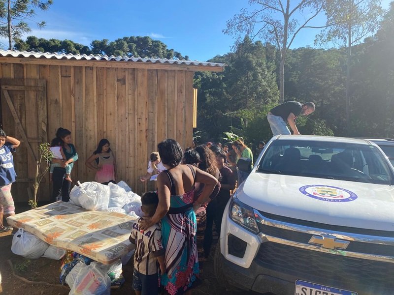 Comunidades indígenas de Canela recebem assistência emergencial 1 Indios2 - Acontece Gramado