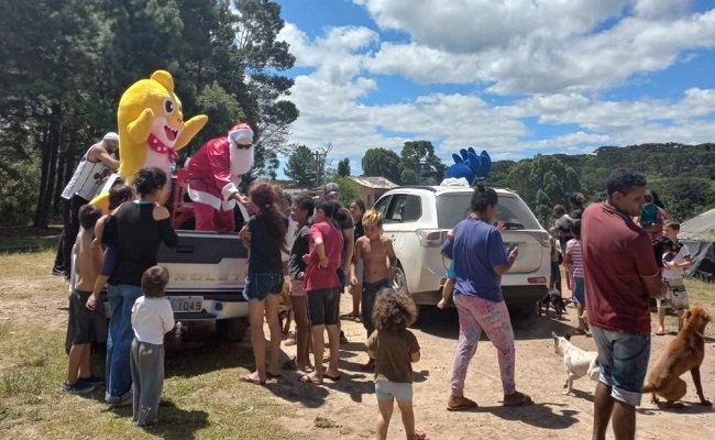 Natal Criança Feliz levou doces e personagens aos bairros de Gramado e Canela 1 Natal Crianca Feliz 1 - Acontece Gramado