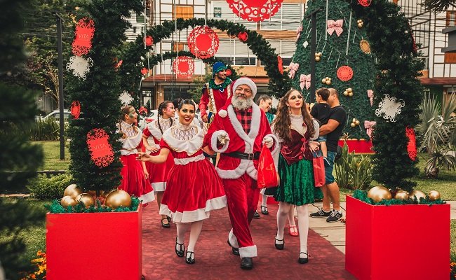<strong>Papai Noel é atração deste sábado no Vita Boulevard em Gramado</strong> 1 Papai Noel Vita Boulevard - Acontece Gramado