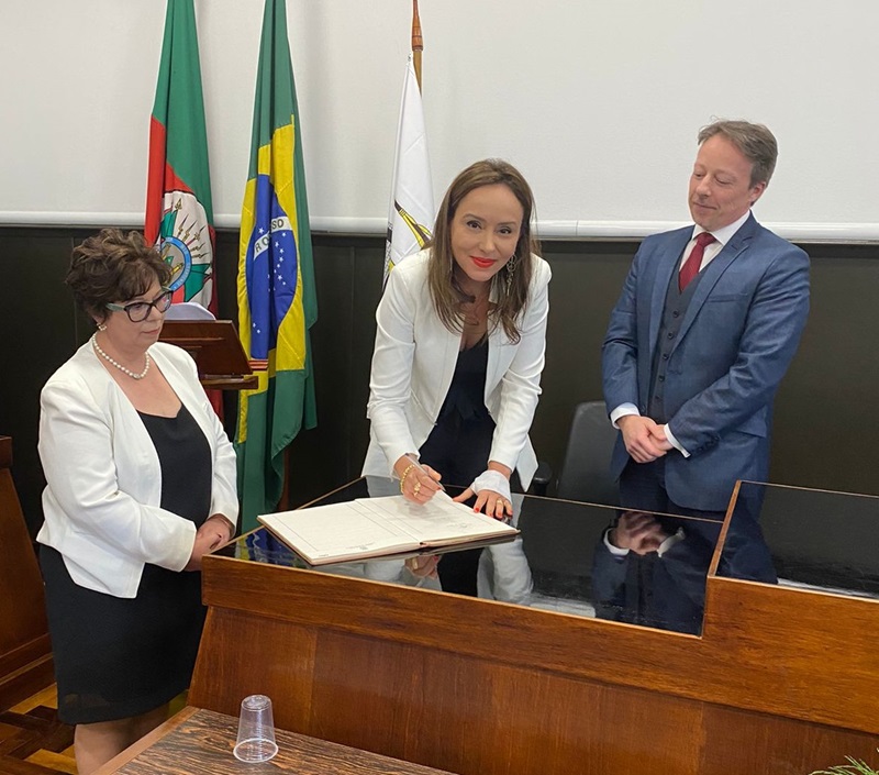 Posse juiza 2 - Acontece Gramado