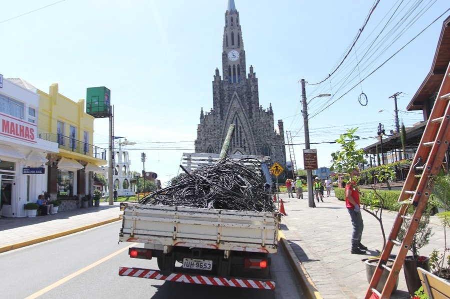 Poste Limpo Primeira etapa - Acontece Gramado