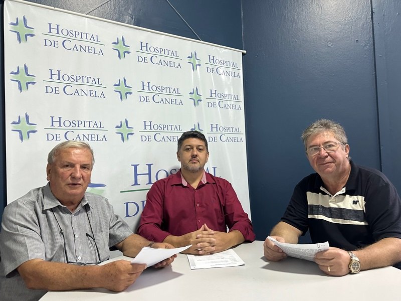 Hospital de Canela tem novo administrador 1 Prefeito Constantino interventor Jonas e o novo administrador Aristides - Acontece Gramado