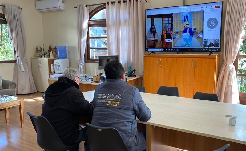 Canela busca recursos para retomada do Turismo na região 1 Reuniao turismo 1 - Acontece Gramado