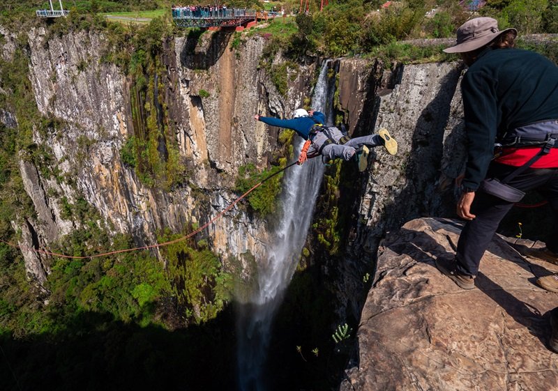 Salto de Pendulo Natural Extremo 6 - Acontece Gramado