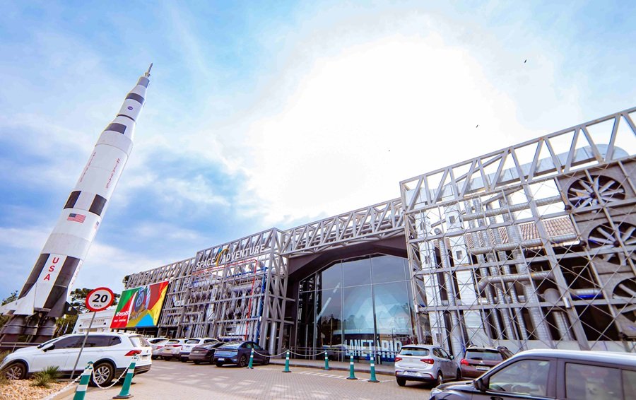 Canela: Mães têm entrada gratuita no parque Space Adventure durante o mês de maio 1 Space adventure canela - Acontece Gramado