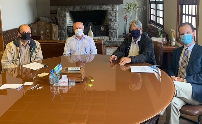 Fedoca e Nestor Tissot iniciam a transição de governo 1 Transicao 01 - Acontece Gramado