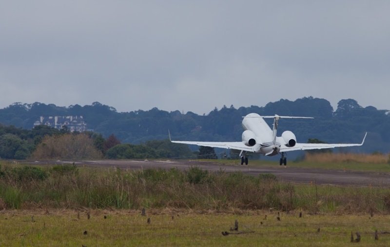 Eduardo Leite assina repasse e Aeroporto de Canela está oficialmente com a Infraero 1 aeroporto canela - Acontece Gramado