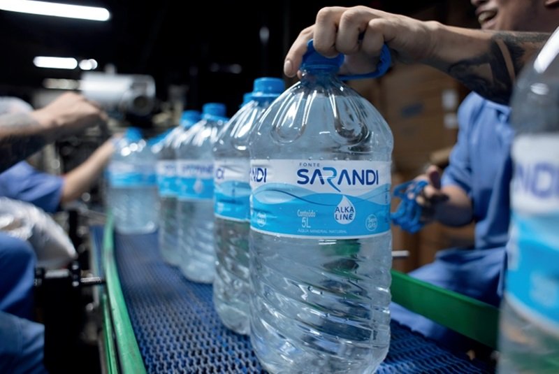 Águas Sarandi disponibiliza fontes para prefeituras, hospitais, defesa civil e entidades filantrópicas 1 agua sarandi - Acontece Gramado