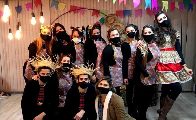 Le Joli e Lez a Lez organizam arraiá especial para clientes 1 arraia 4 - Acontece Gramado