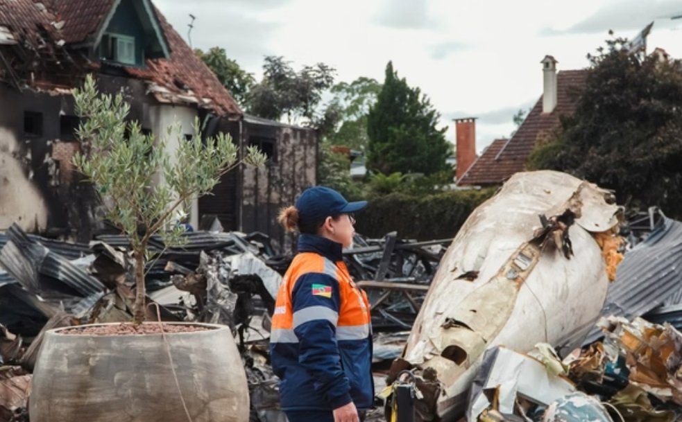 Mulher ferida em acidente de avião em Gramado, recebe alta de hospital em Porto Alegre 1 aviao gramado 2 - Acontece Gramado