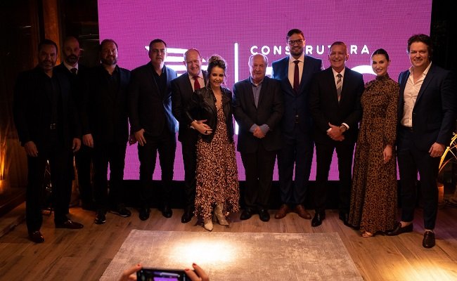 Inaugura em Gramado o Laghetto Chateau 1 diretores do Grupo Laghetto Golden e autoridades creditos cassio brezolla 1 - Acontece Gramado