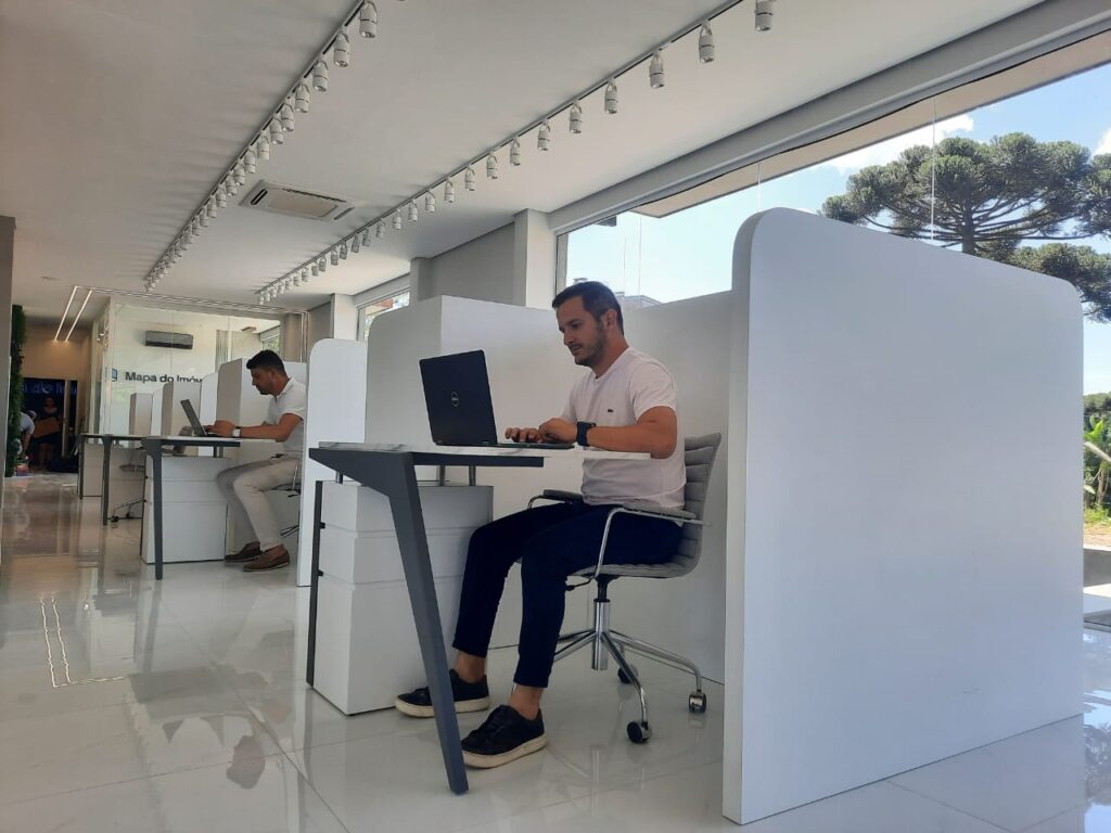 Imobiliária de Gramado inaugura sede inspirada no Google Los Angeles 2 espacos Mapa 2 - Acontece Gramado