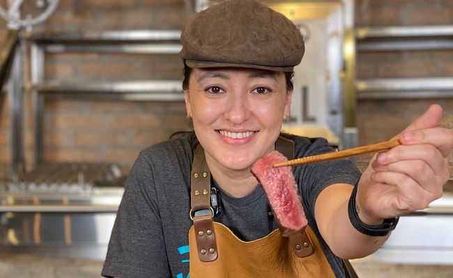 Churrasco oriental é atração de abril no Parador Hampel 1 ferro e fogo - Acontece Gramado