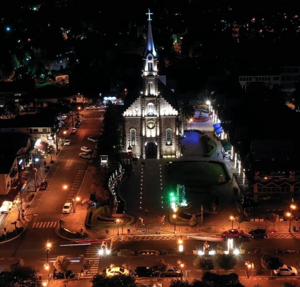 Turismo em Gramado: mais de 10 mil trabalhadores dependem do setor 1 gramado drone cyrilo 1 - Acontece Gramado