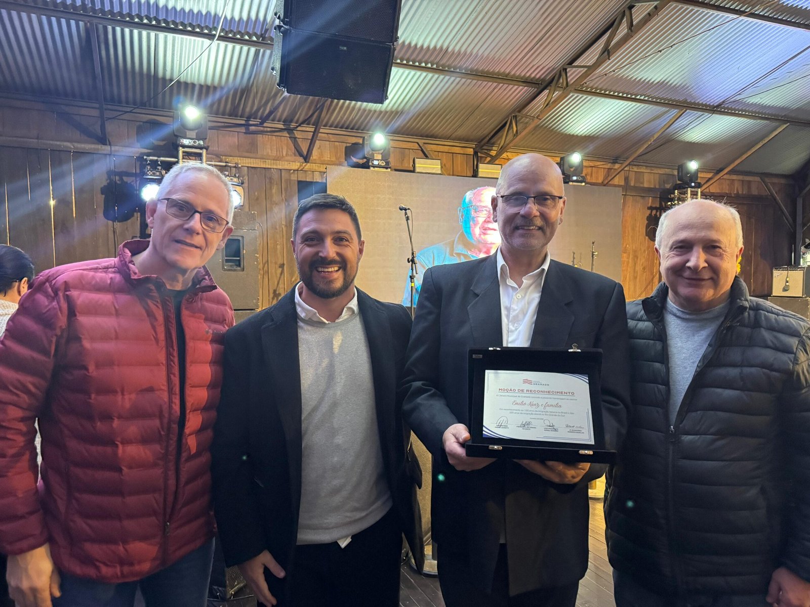 Câmara de Vereadores de Gramado inicia a Semana Legislativa com sessão especial e homenagens 2 homenagem scaled - Acontece Gramado