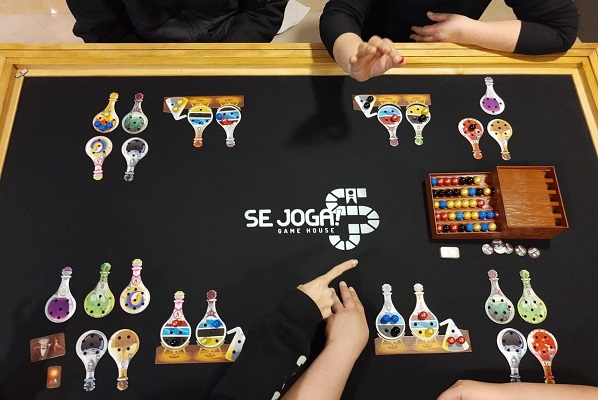 Game House inaugura em Gramado com mais de 250 jogos de tabuleiro e salas de karaokê e dança 2 jogos tabuleiro 2 - Acontece Gramado