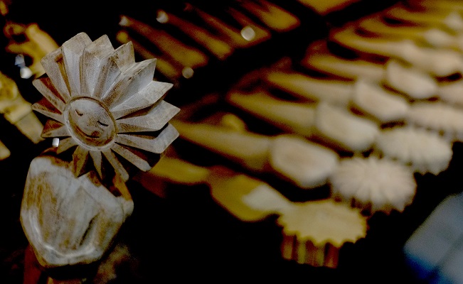 Presidentes do Festival de Cinema serão homenageados com troféu Reverência Horst Volk 1 kikito madeira - Acontece Gramado