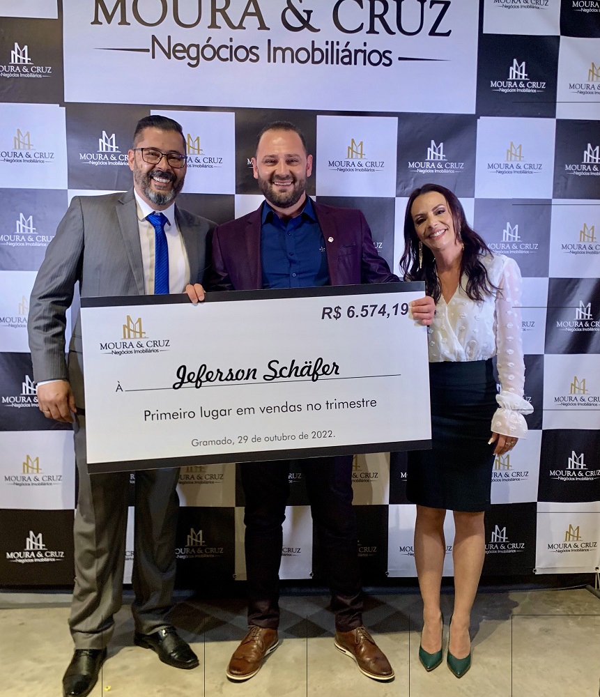 Imobiliária Moura & Cruz abre a temporada de verão de vendas de imóveis na Serra Gaúcha 2 moura e cruz 3 - Acontece Gramado