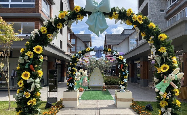 <strong>Vita Boulevard abre programação de Páscoa com decoração, atrações musicais e artísticas</strong> 1 pascoa vita 1 - Acontece Gramado