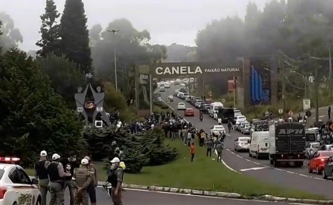 protesto - Acontece Gramado