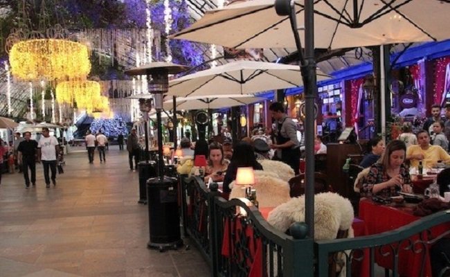 Empresários da Rua Coberta criam projeto Rua Coberta de Amor 1 rua coberta - Acontece Gramado