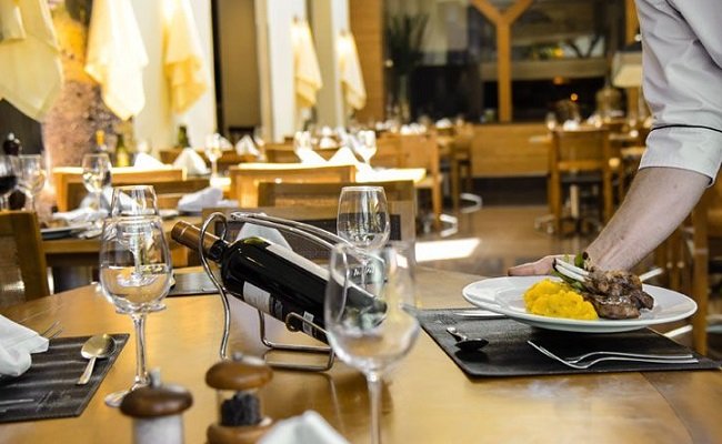Wish Serrano promove o Malbec Day no Restaurante The Grill 1 the grill - Acontece Gramado