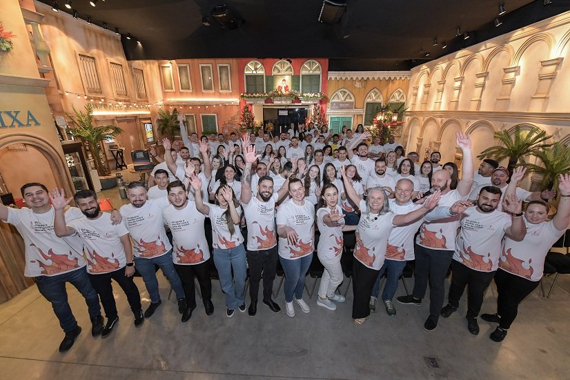 Cristais de Gramado abre 20 vagas para a Temporada de Natal 1 vagas cristais - Acontece Gramado