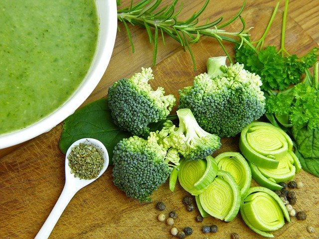 Estreia Lili Reid: Hora de focar no positivo! 3 verduras - Acontece Gramado