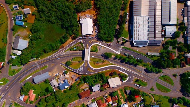 Novo viaduto da 115 na Várzea Grande abre ao trânsito nesta quarta e rótula será desativada 1 viaduto 2 - Acontece Gramado