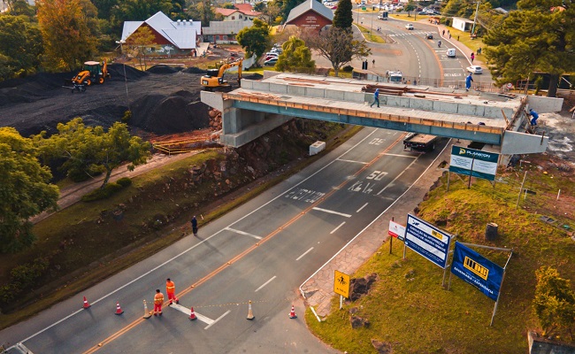 Quase pronto: Viaduto da ERS-115 em Gramado tem 12 metros de largura e 5,5 metros de altura 1 viaduto - Acontece Gramado