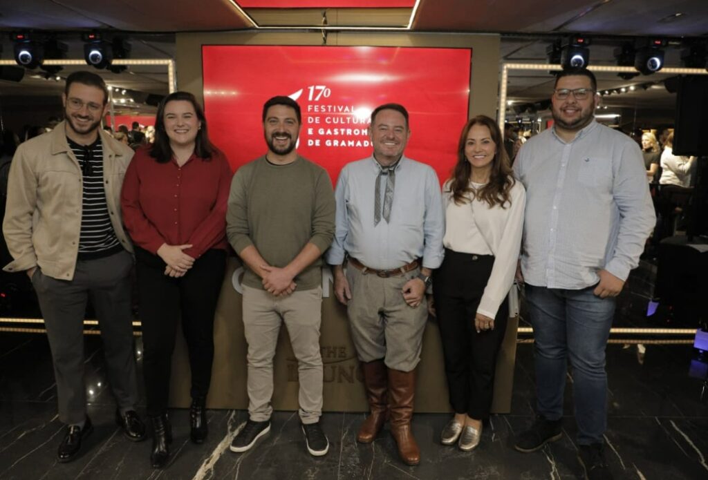 Festival de Cultura e Gastronomia de Gramado é lançado e anuncia mais de 100 atrações e novidades para 2025 1 Autoridades no Lancamento do Festival. Creditos Cleiton Thiele - Acontece Gramado