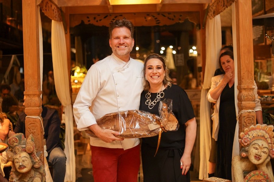 Mistério e alta gastronomia: Chef Surpresa chega à 20ª edição para celebrar 10 anos do Containner Bistrot 1 CArlos Bertolazzi - Acontece Gramado