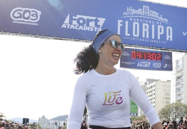 livia - Acontece Gramado