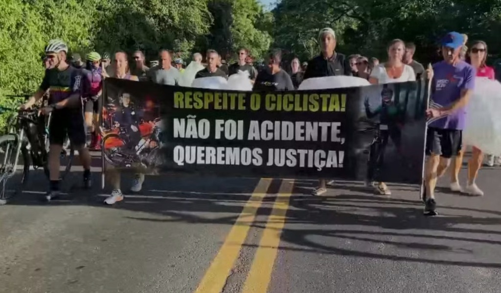 Motorista embriagado, sem habilitação e placas de Gramado. Investigação avança após morte de ciclistas 1 ciclistas 1 - Acontece Gramado