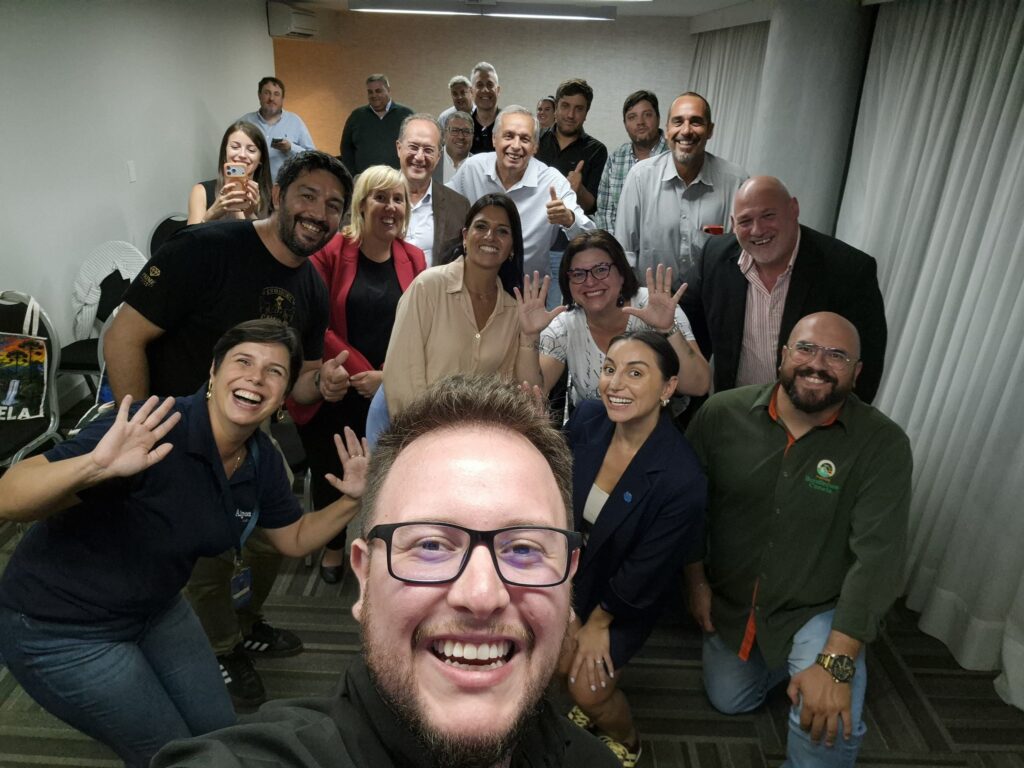 Grupo Dreams promove Canela e Serra Gaúcha em Montevideo para jornalistas e profissionais do Turismo 1 Evento em Montevideo Canela jornalistas convidados - Acontece Gramado