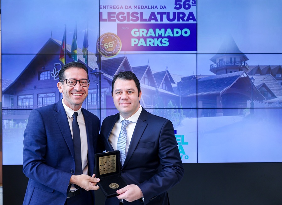 Gramado Parks recebe Medalha da 56ª Legislatura em Porto Alegre 2 Gramado parks Medalha - Acontece Gramado