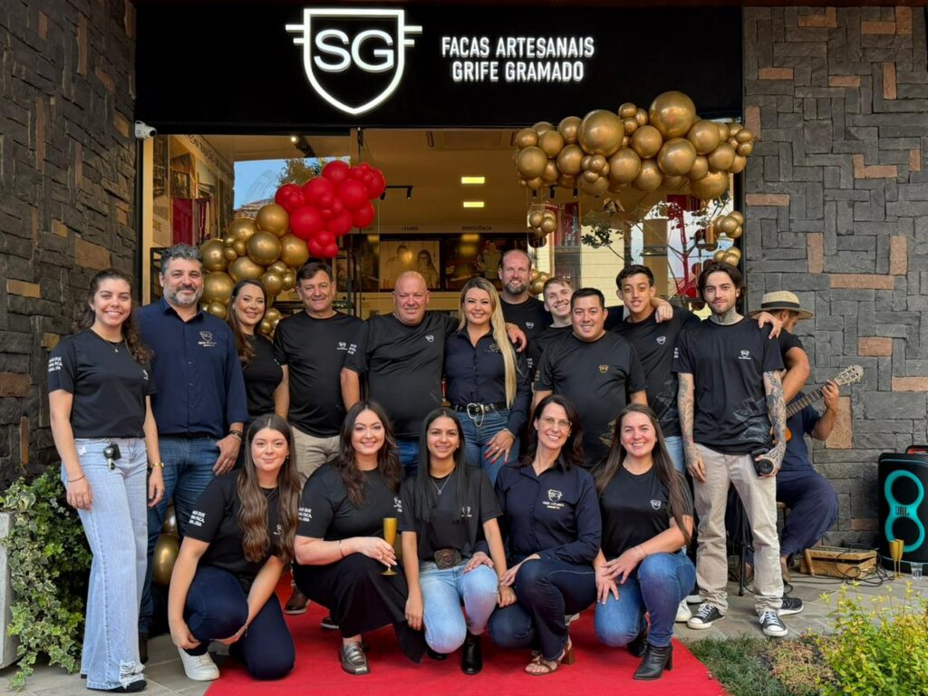 Grife SG inaugura loja conceito em Gramado e projeta expansão na Serra Gaúcha 1 Inauguracao Grife SG em Gramado creditos divulgacao SG facas 2 - Acontece Gramado