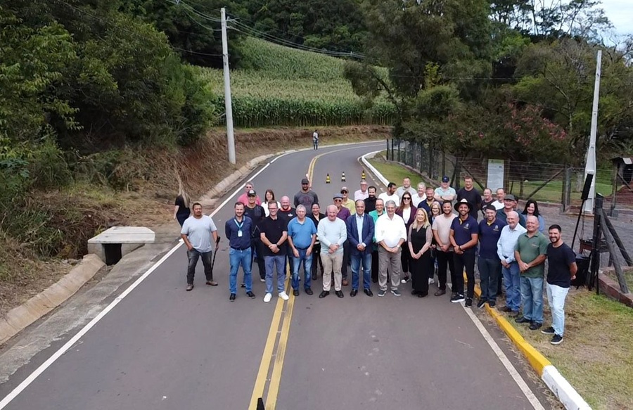 Novos asfaltos em Gramado impulsionam turismo rural e acesso ao Morro da Polenta 1 Pavimentacao Linha Tapera 1 - Acontece Gramado